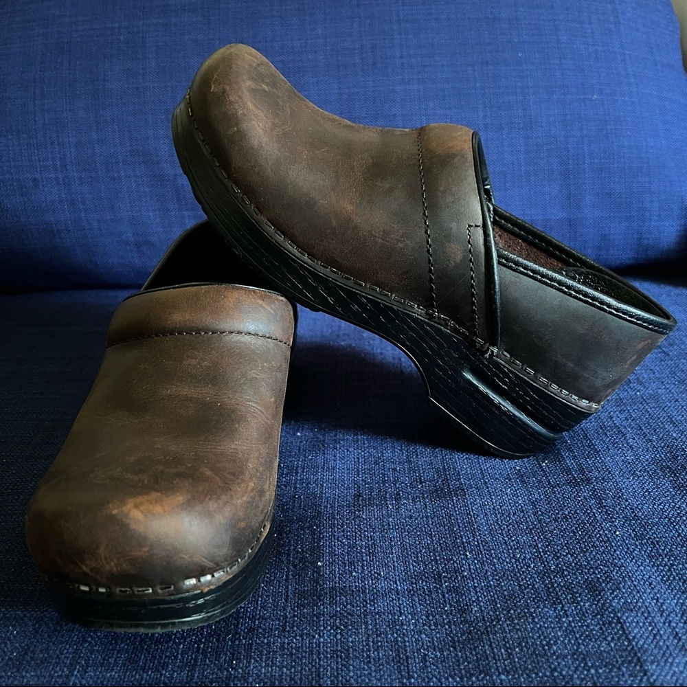 Dansko clog antique brown great condition!!!